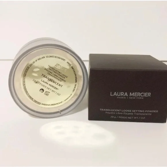 Laura Mercier Translucent Loose Setting Powder - Picture 4 of 4